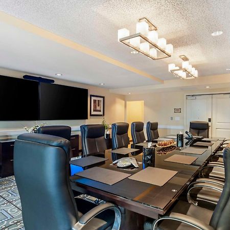 Best Western Plus Marina Gateway Hotel National City Bagian luar foto