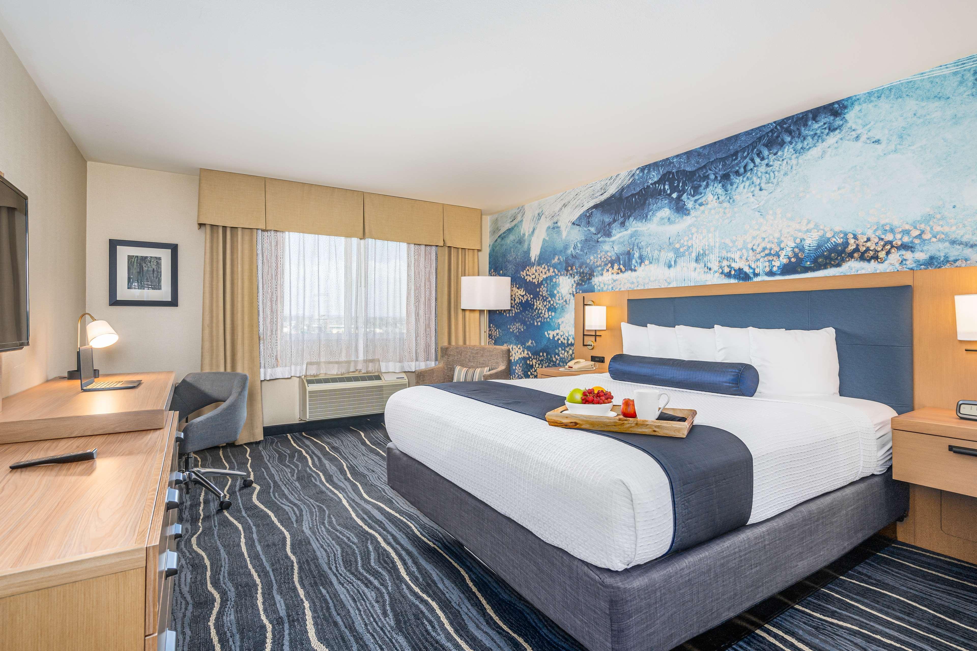 Best Western Plus Marina Gateway Hotel National City Bagian luar foto