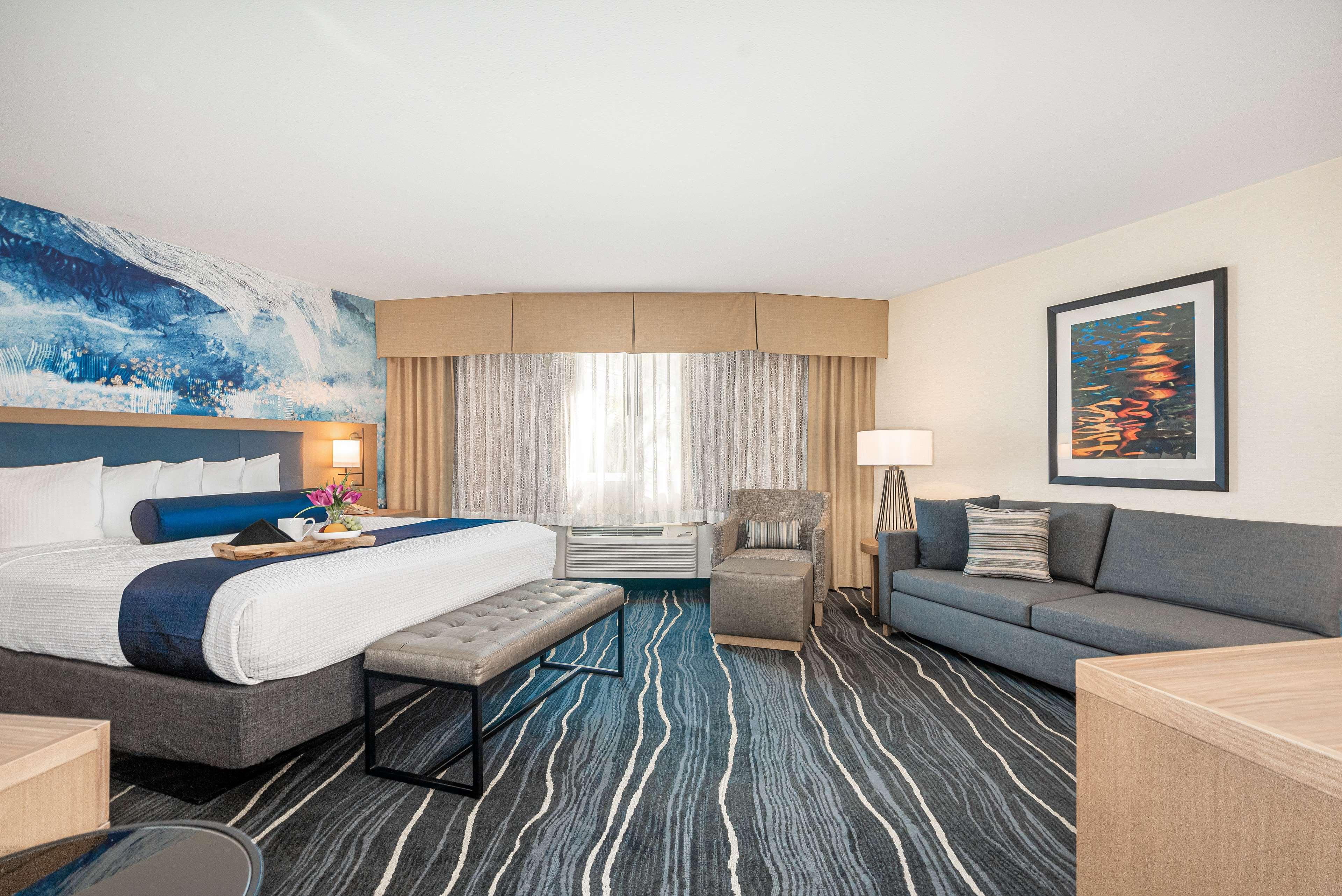 Best Western Plus Marina Gateway Hotel National City Bagian luar foto