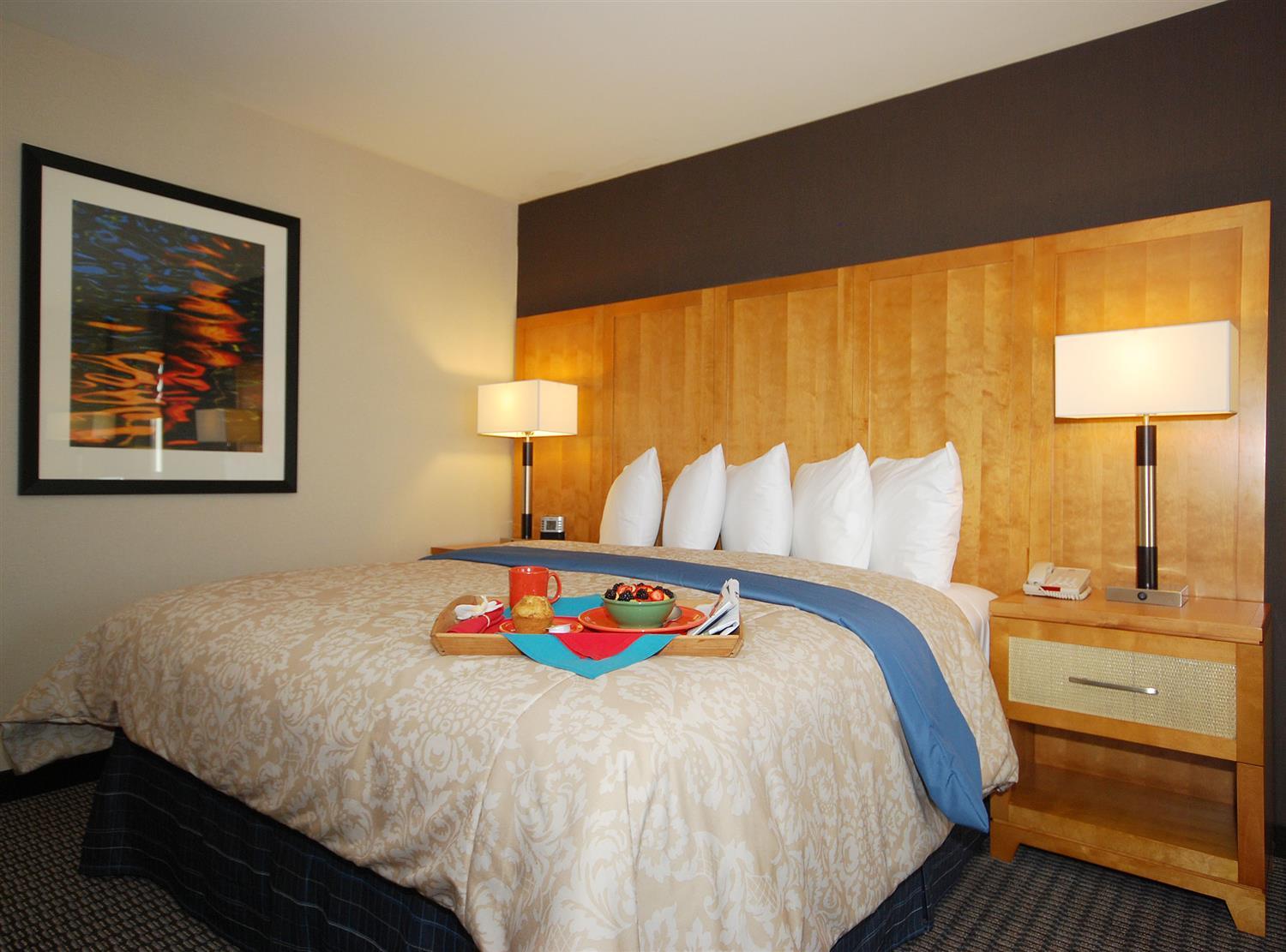 Best Western Plus Marina Gateway Hotel National City Bagian luar foto