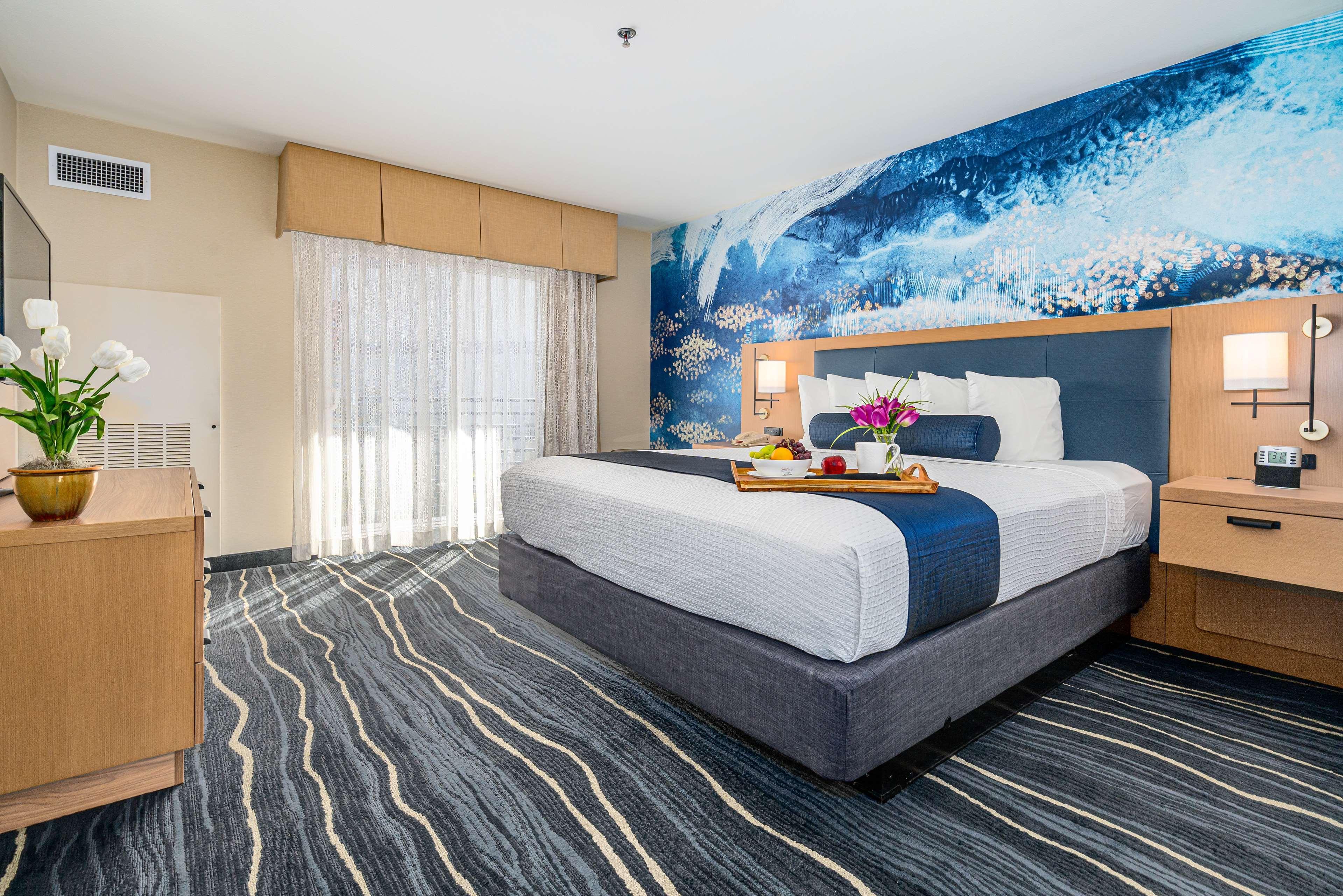 Best Western Plus Marina Gateway Hotel National City Bagian luar foto