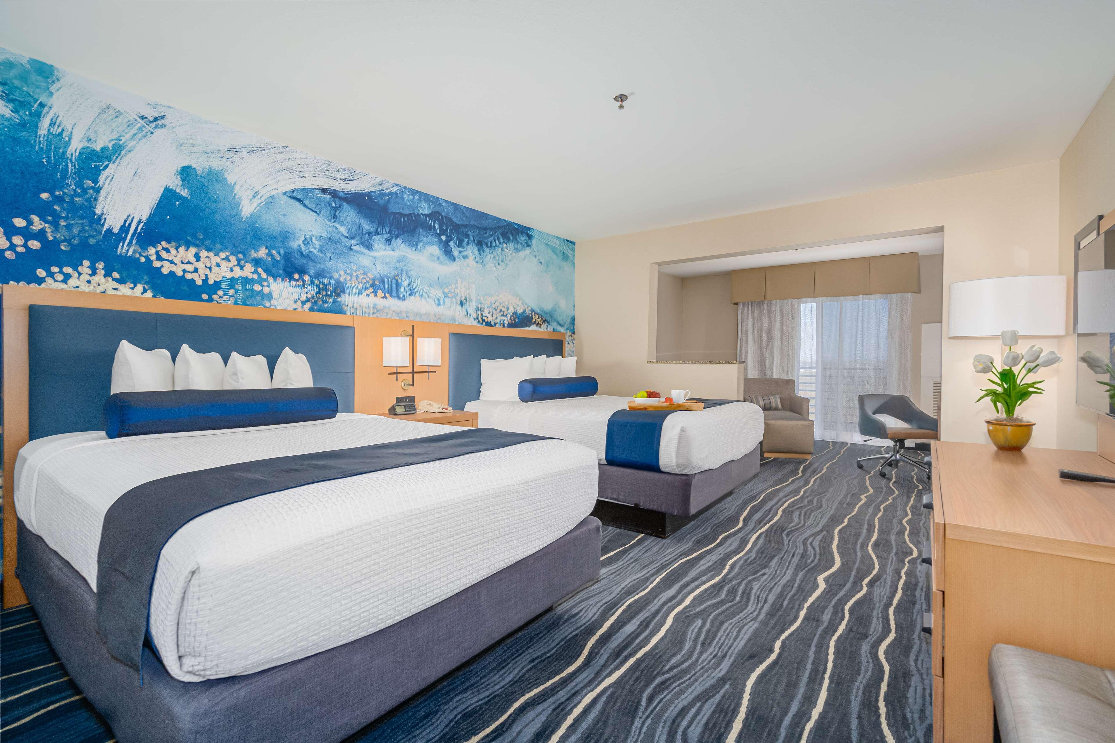 Best Western Plus Marina Gateway Hotel National City Bagian luar foto