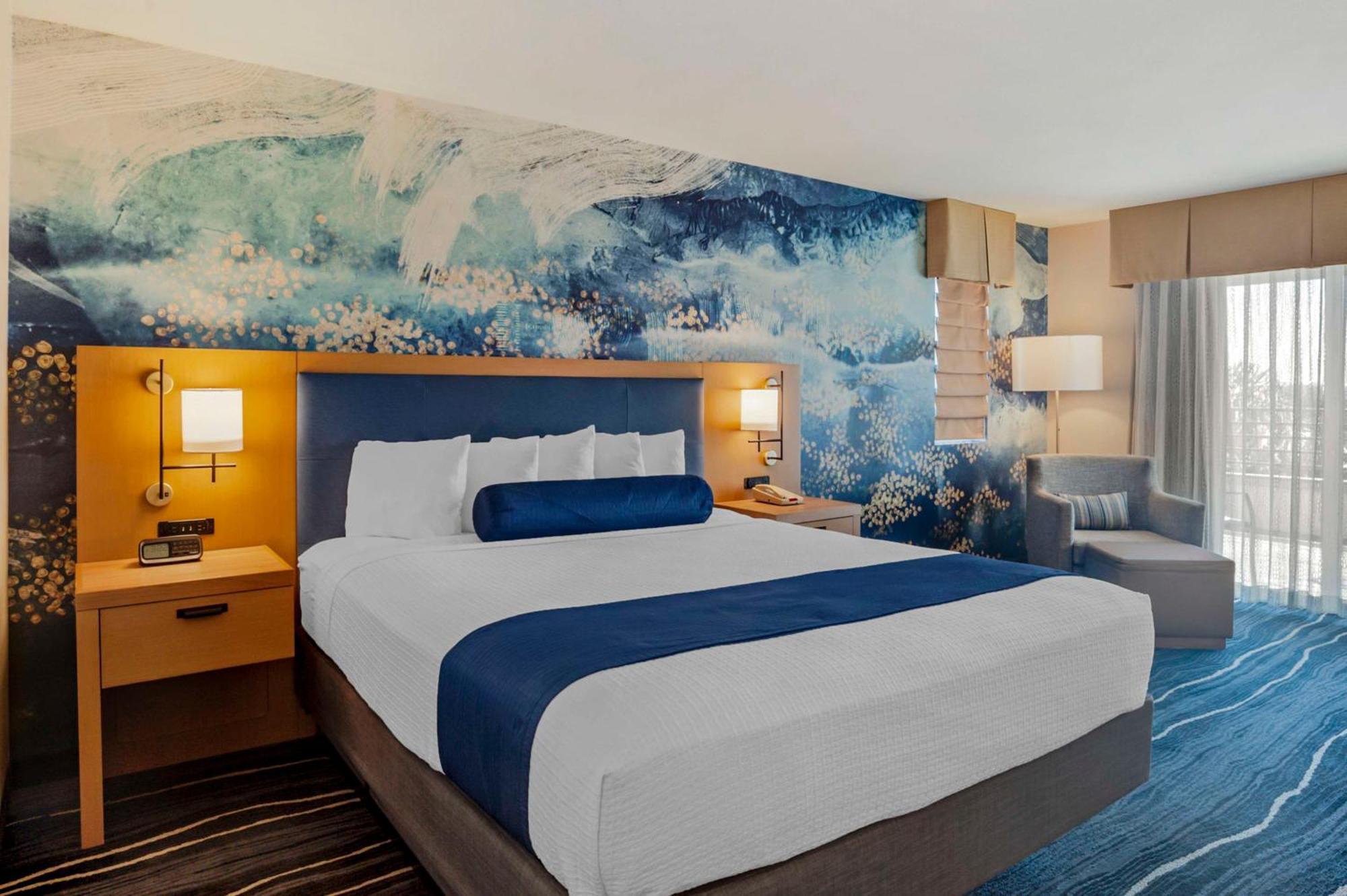 Best Western Plus Marina Gateway Hotel National City Bagian luar foto
